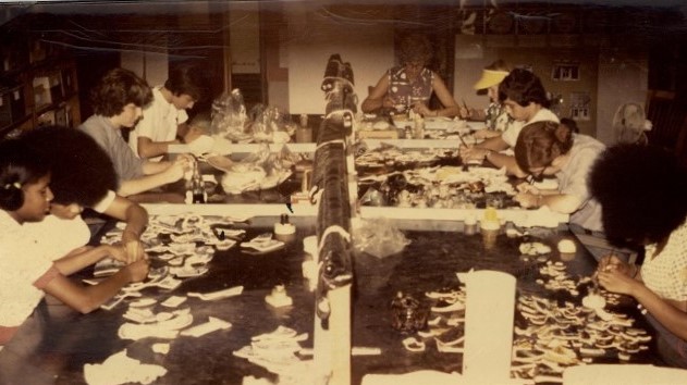 Volunteers work in the Torpedo Factory lab, 1970s