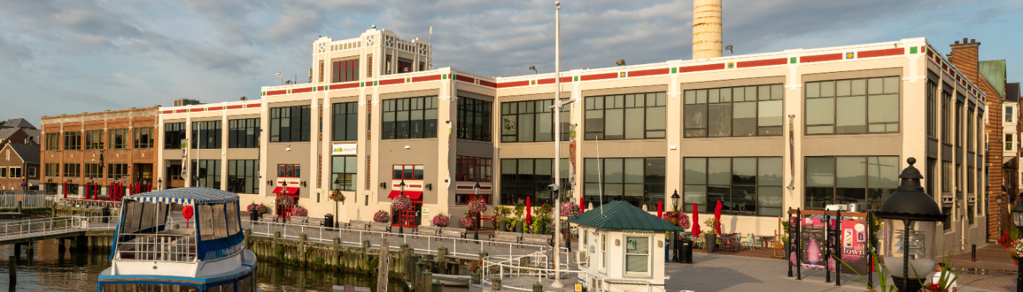 Panorama shot of the Torpedo Factory Art Center