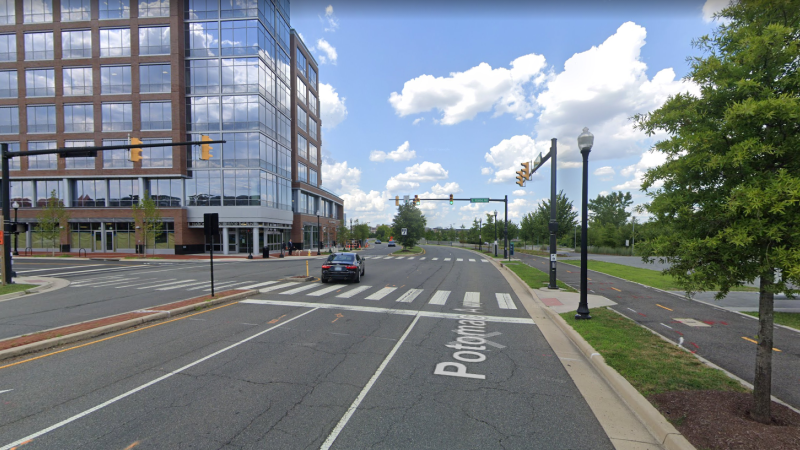 Potomac Ave at Glebe Road Facing North