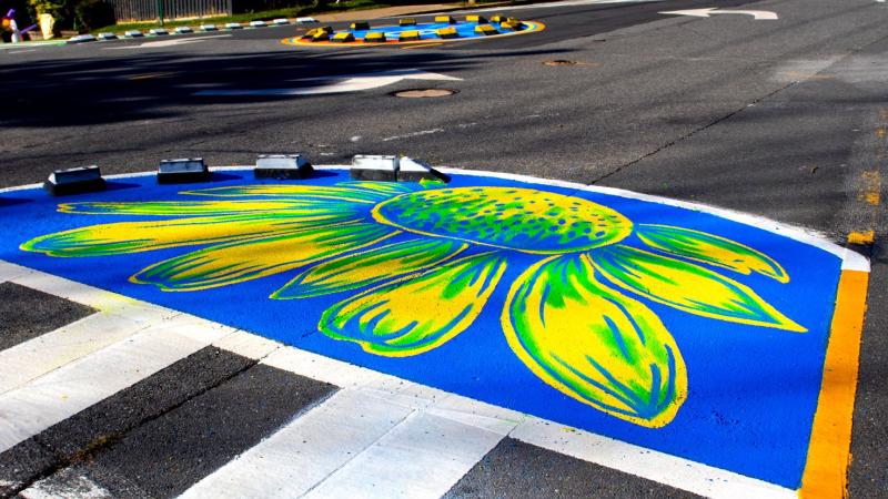 Close up of flower section of the street mural.