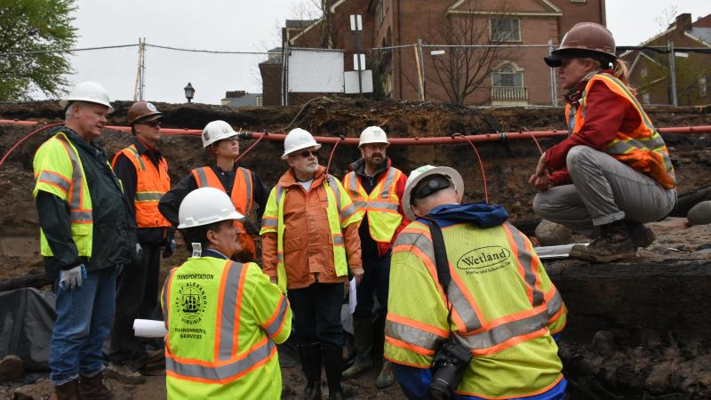 City Archaeologist, Eleanor Breen, talks with contract archaeologists at the Robinson Landing Site (44AX235).