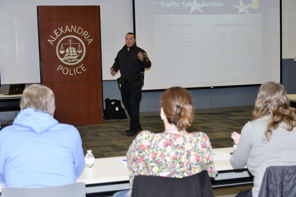Officer speaks to Community Police Academy class.