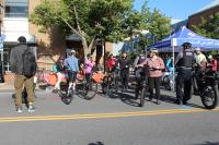 Many participants arriving at the Old Town Pitstop