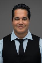 Daniel Guzman Headshot